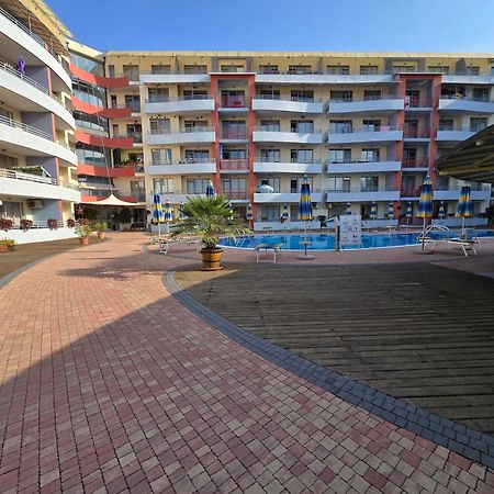 Apartment In Central Plaza Slântsjev Brjag Eksteriør bilde