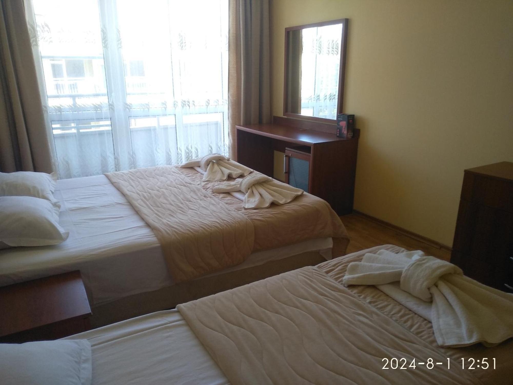 Apartment In Central Plaza Slântsjev Brjag Eksteriør bilde