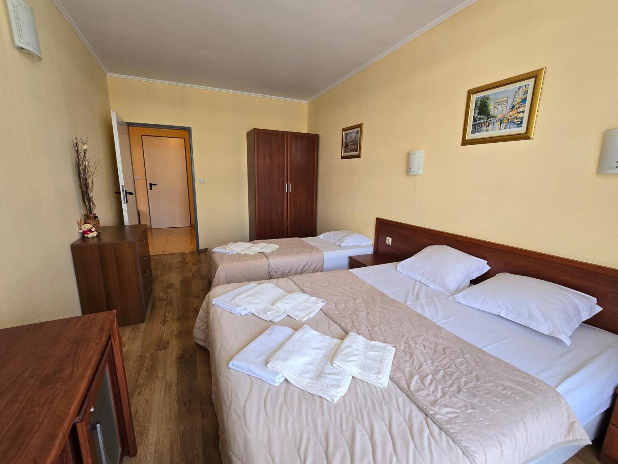 Apartment In Central Plaza Slântsjev Brjag Eksteriør bilde
