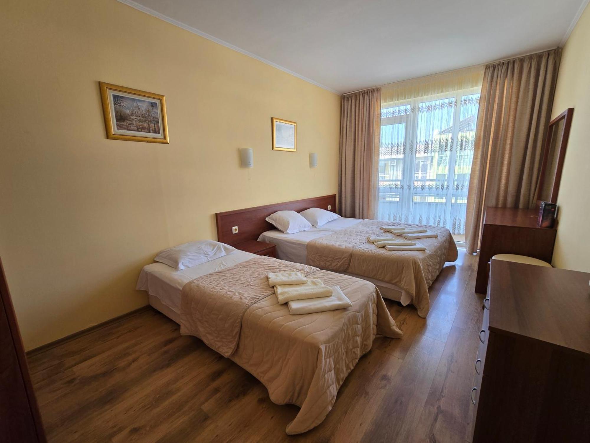 Apartment In Central Plaza Slântsjev Brjag Eksteriør bilde