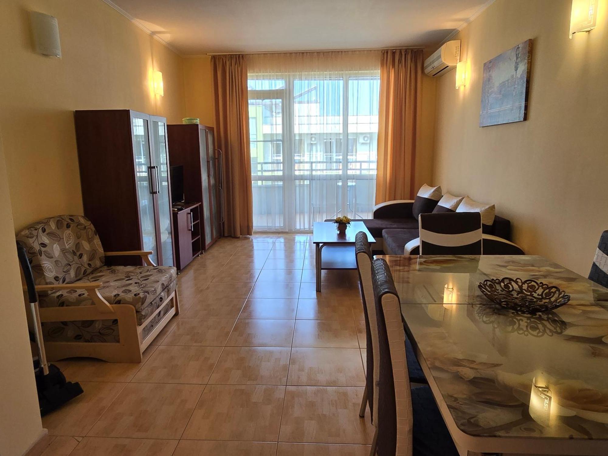 Apartment In Central Plaza Slântsjev Brjag Eksteriør bilde